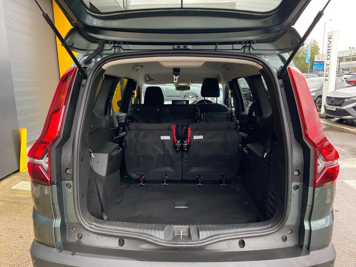 Used Dacia Jogger 2024 for sale - 76555404: Photo 17