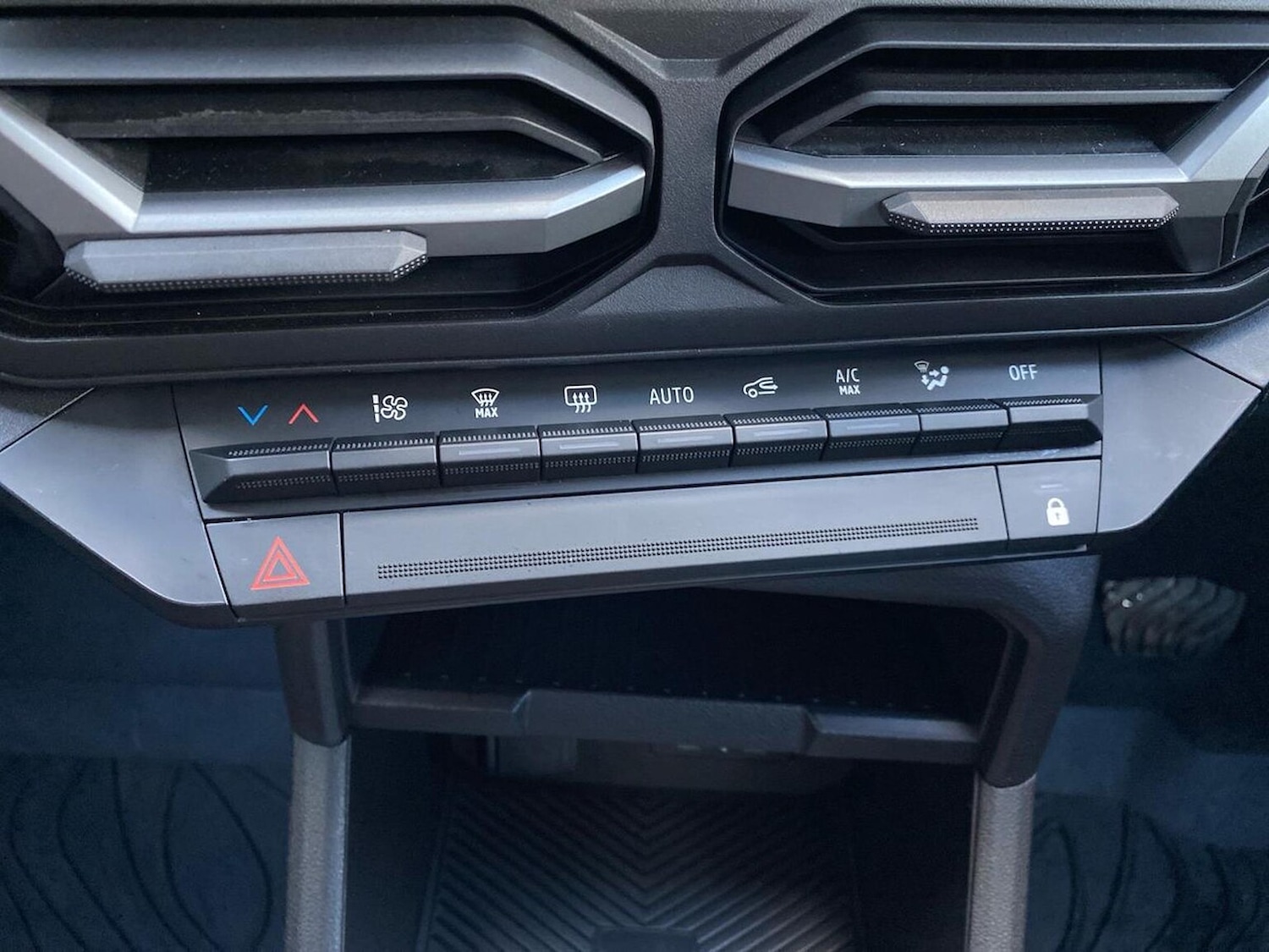 Used Dacia Duster 2024 for sale - 76396921: Photo 12