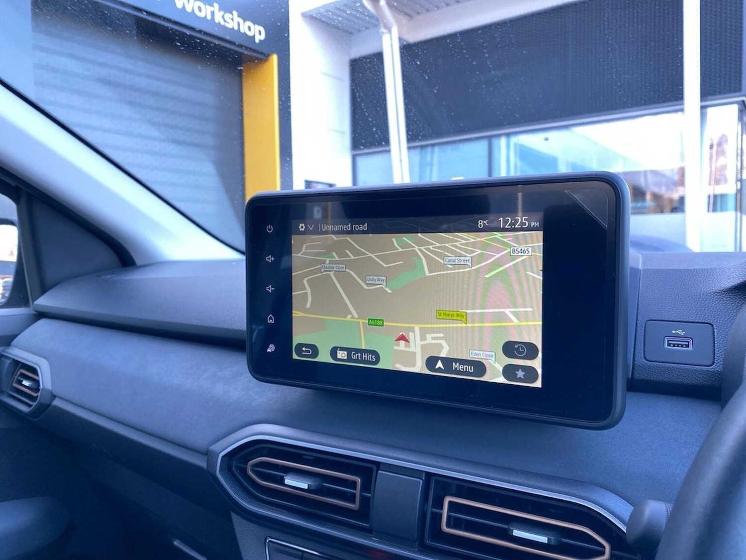 Used Dacia Sandero Stepway 2024 for sale - 77845383: Photo 11