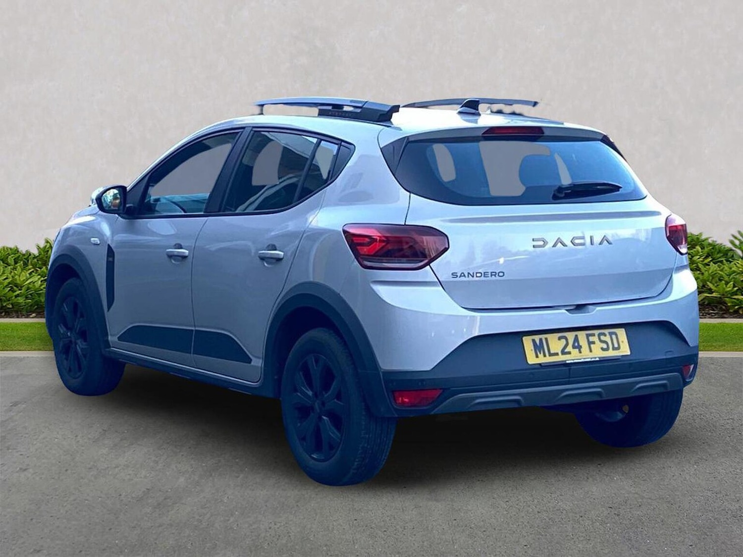 Used Dacia Sandero Stepway 2024 for sale - 77845383: Photo 2