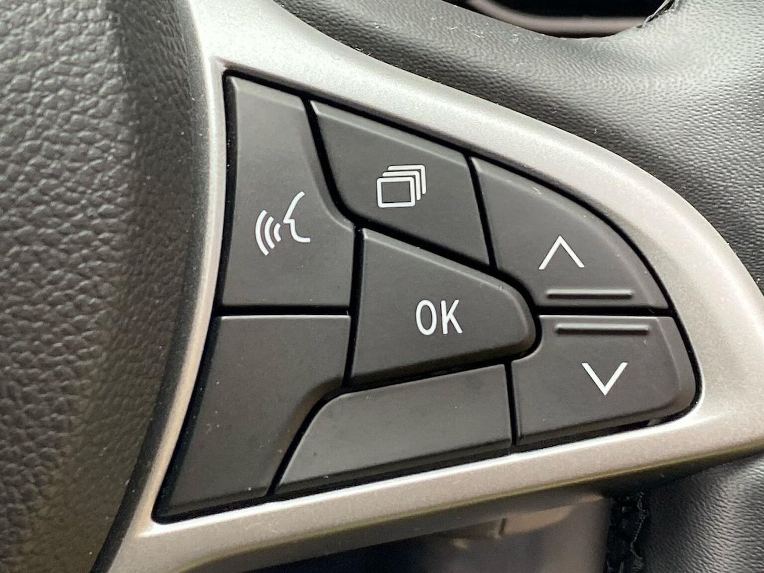 Used Dacia Sandero Stepway 2023 for sale - 76464660: Photo 27