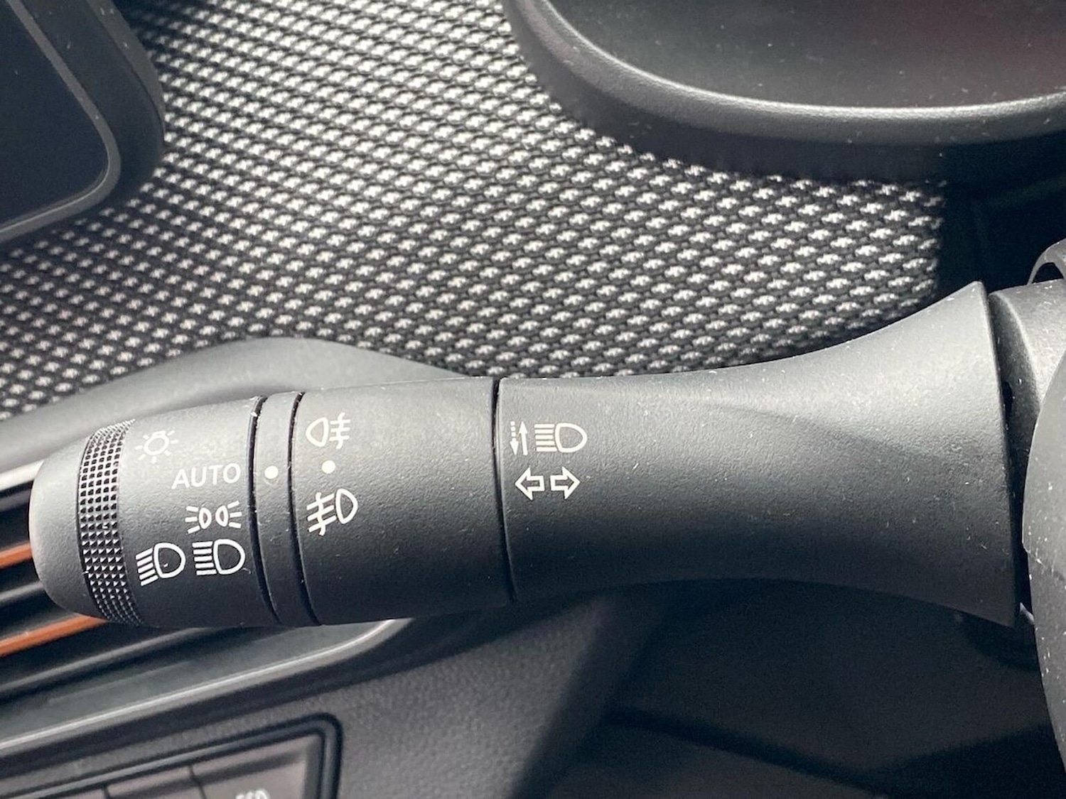 Used Dacia Sandero Stepway 2023 for sale - 76464660: Photo 28