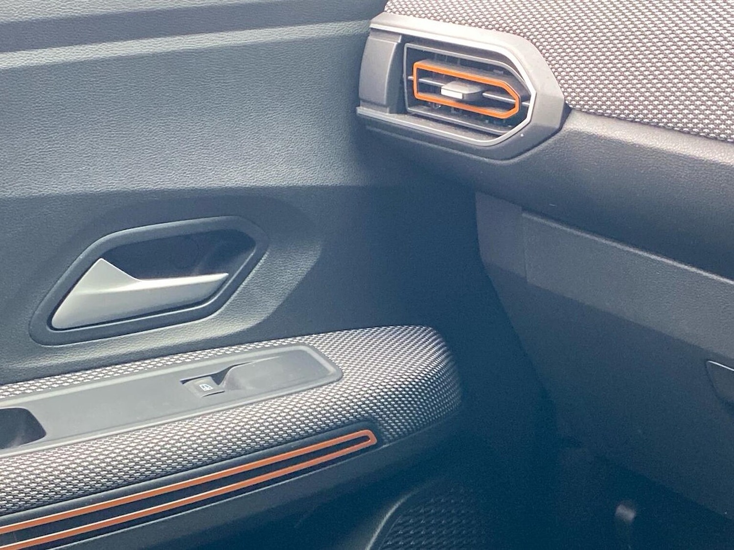 Used Dacia Sandero Stepway 2023 for sale - 76464660: Photo 47