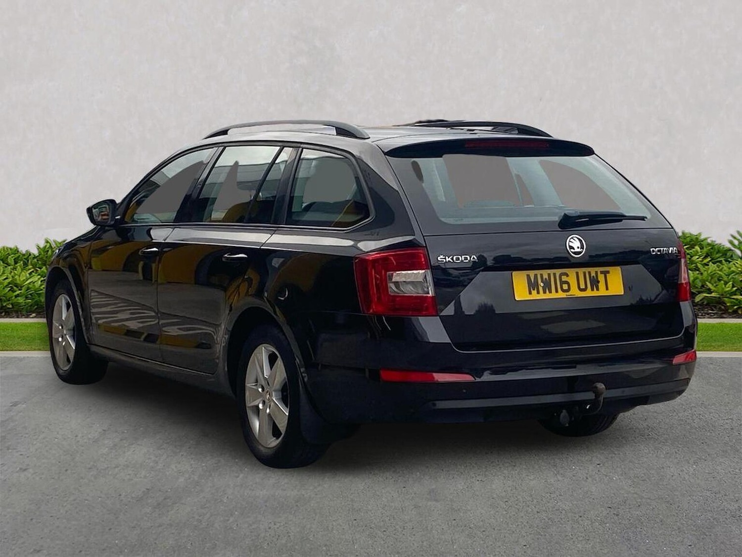 Used Skoda Octavia 2016 for sale - 76198476: Photo 2