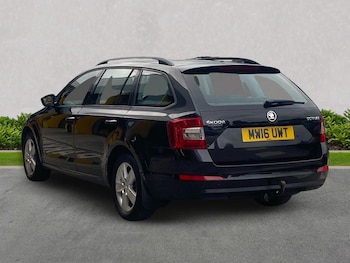Used Skoda Octavia 2016 for sale - 76198476: Photo 2