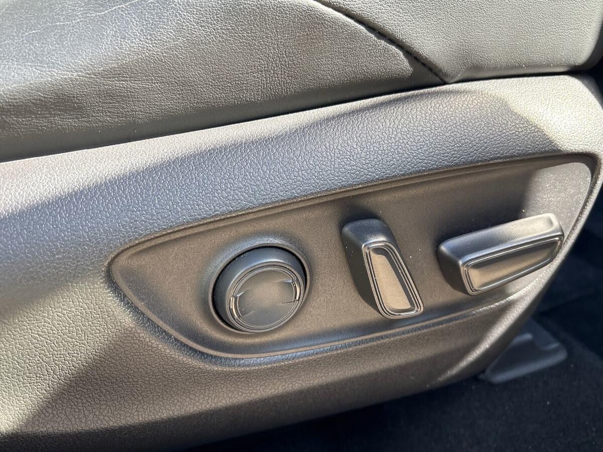 Used Toyota RAV4 2020 for sale - 78021701: Photo 16