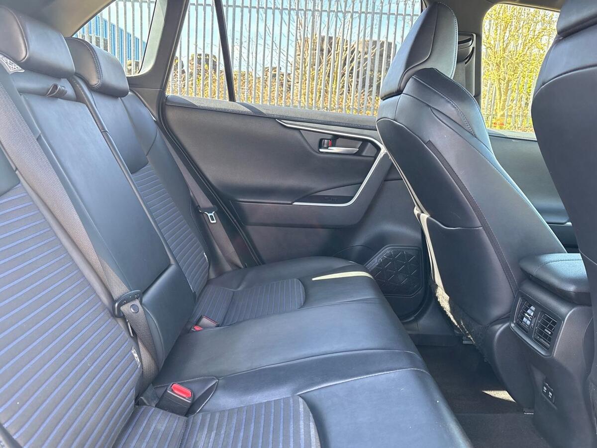 Used Toyota RAV4 2020 for sale - 78021701: Photo 24