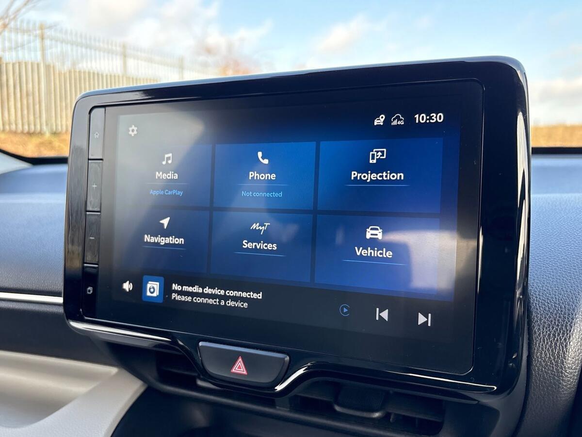 Used Toyota Yaris 2022 for sale - 77627085: Photo 17