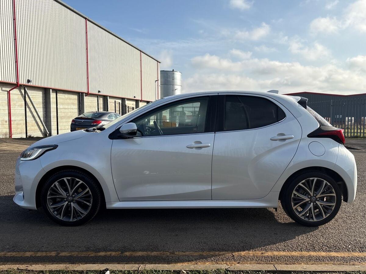 Used Toyota Yaris 2022 for sale - 77627085: Photo 4