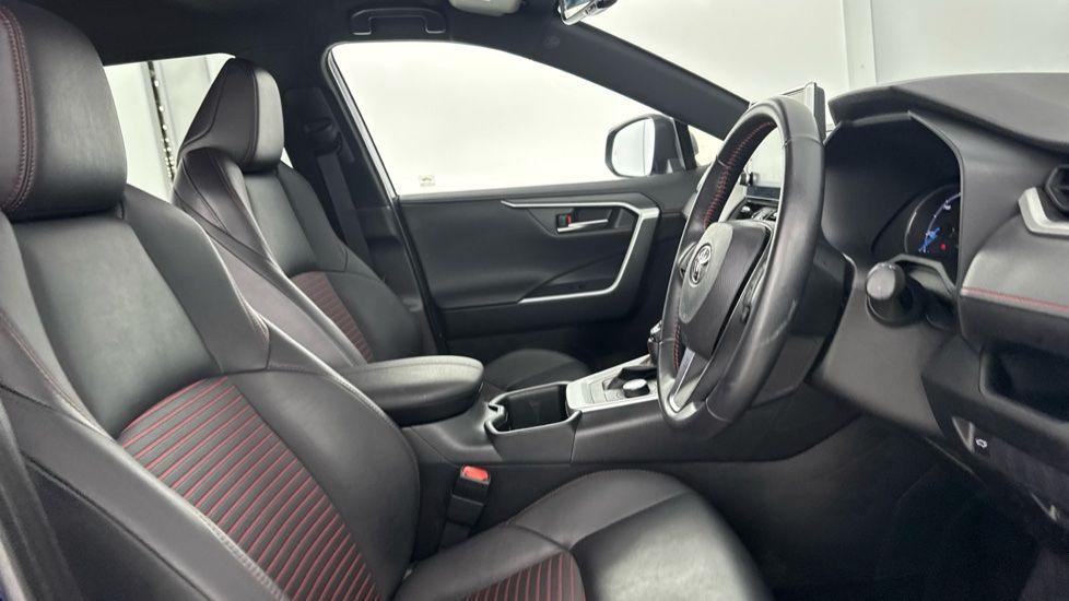 Used Toyota RAV4 2022 for sale - 76671010: Photo 12