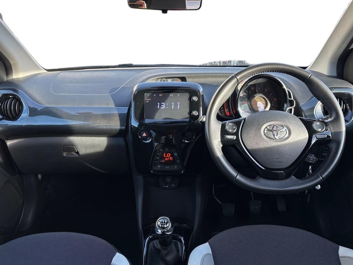 Used Toyota AYGO 2017 for sale - 77359898: Photo 10