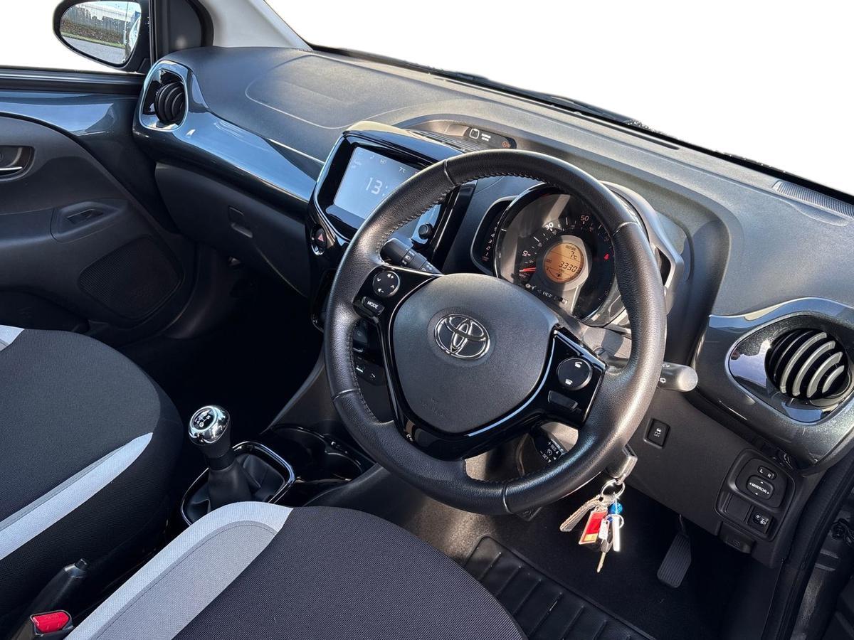 Used Toyota AYGO 2017 for sale - 77359898: Photo 11