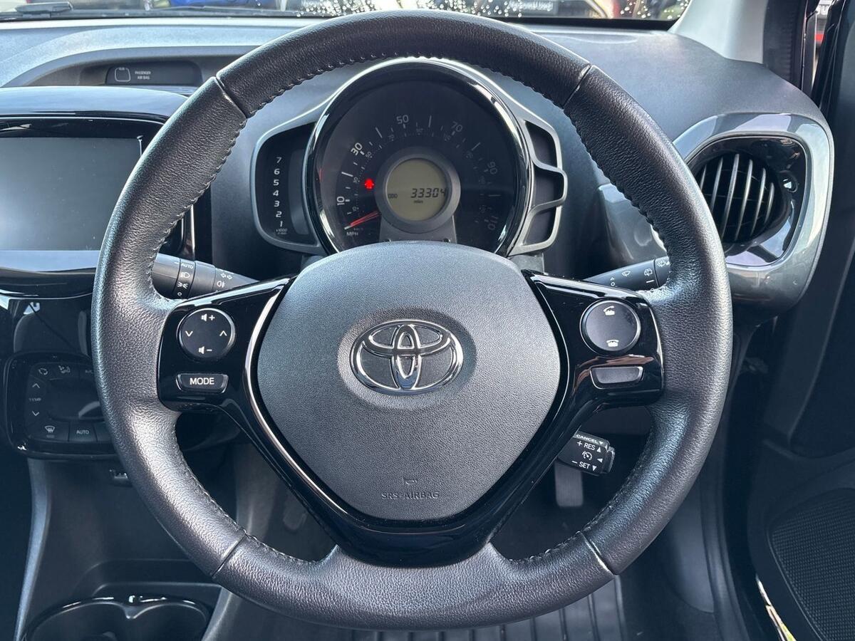 Used Toyota AYGO 2017 for sale - 77359898: Photo 14
