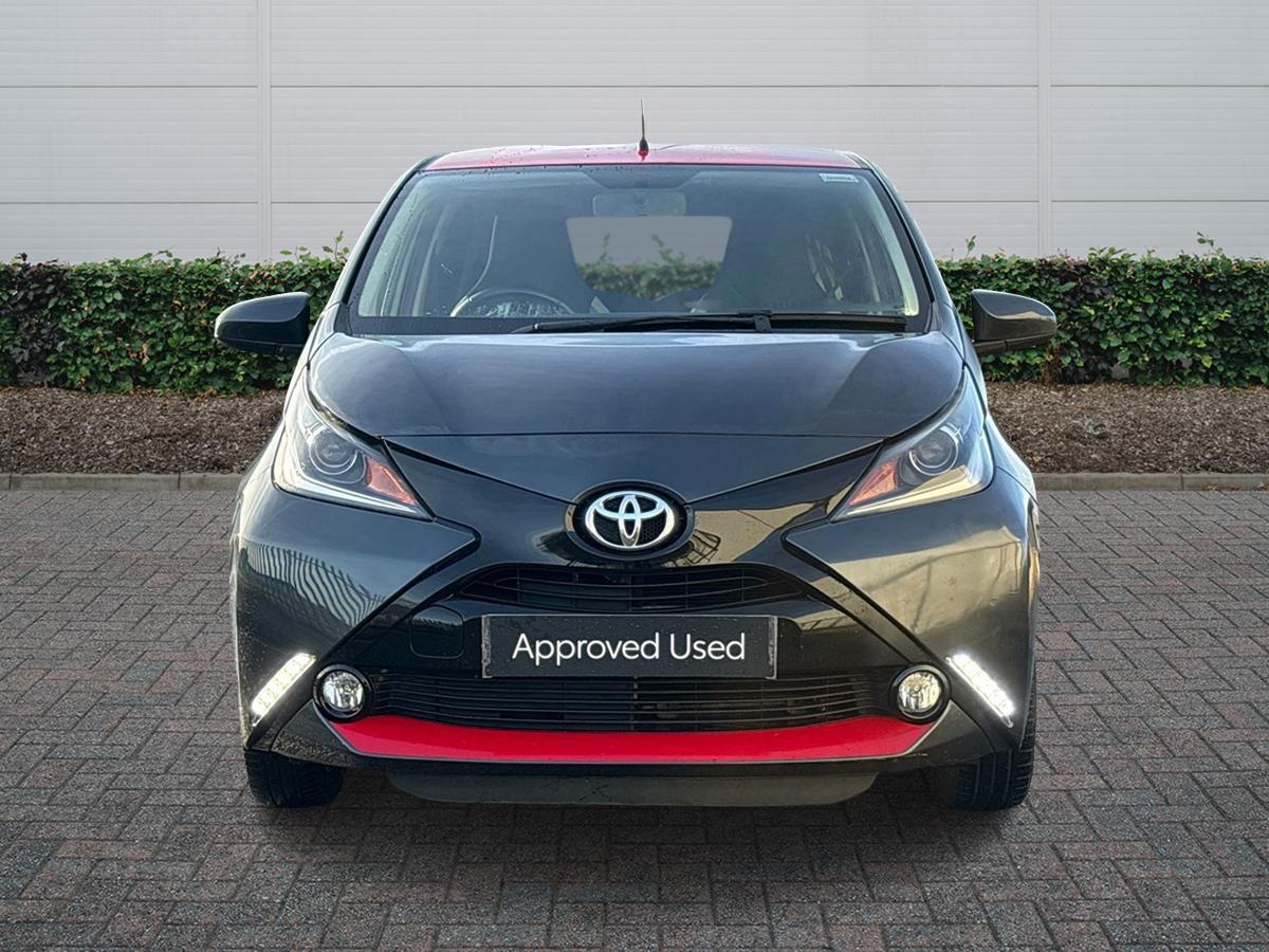 Used Toyota AYGO 2017 for sale - 77359898: Photo 2