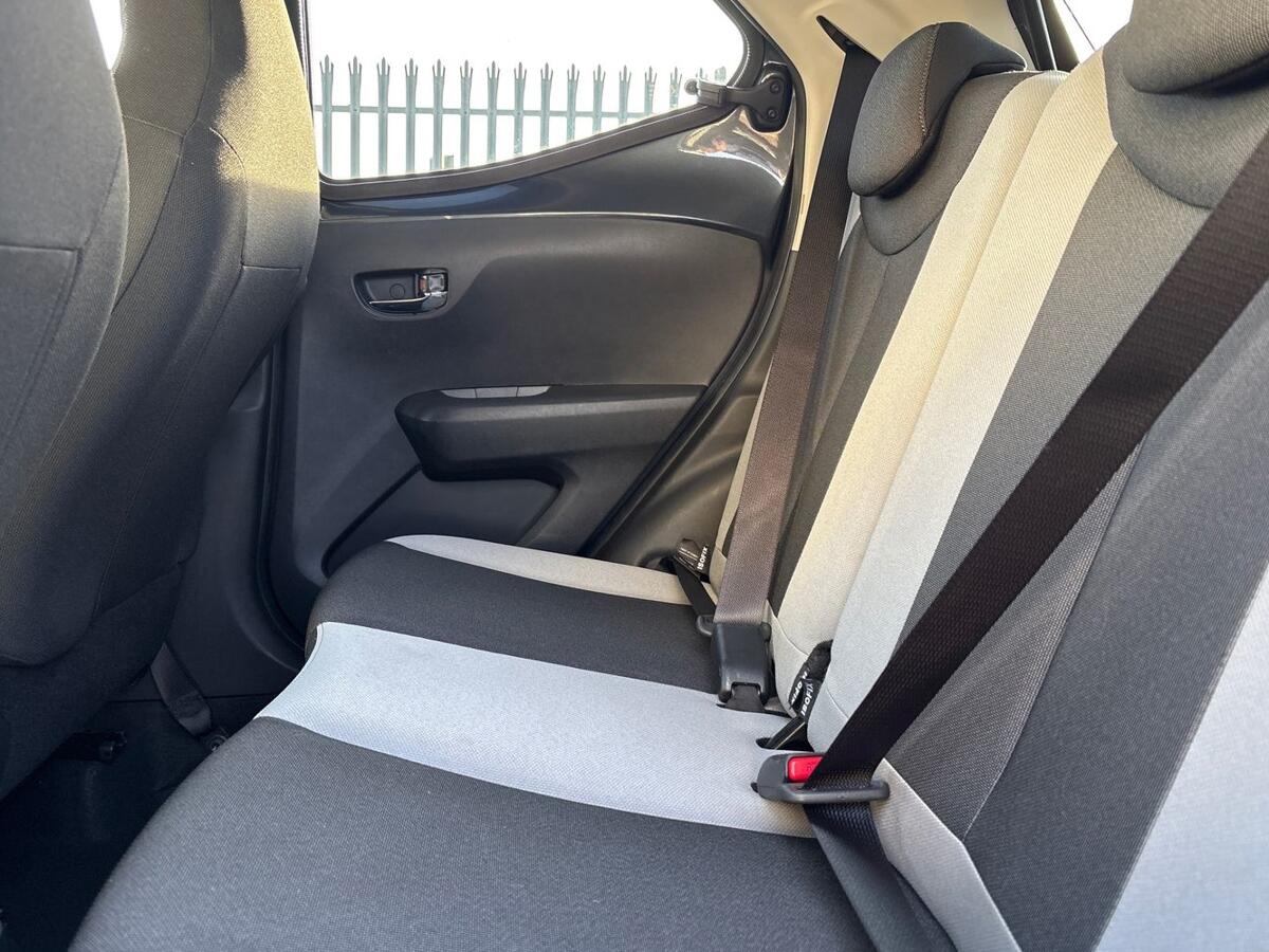 Used Toyota AYGO 2017 for sale - 77359898: Photo 23