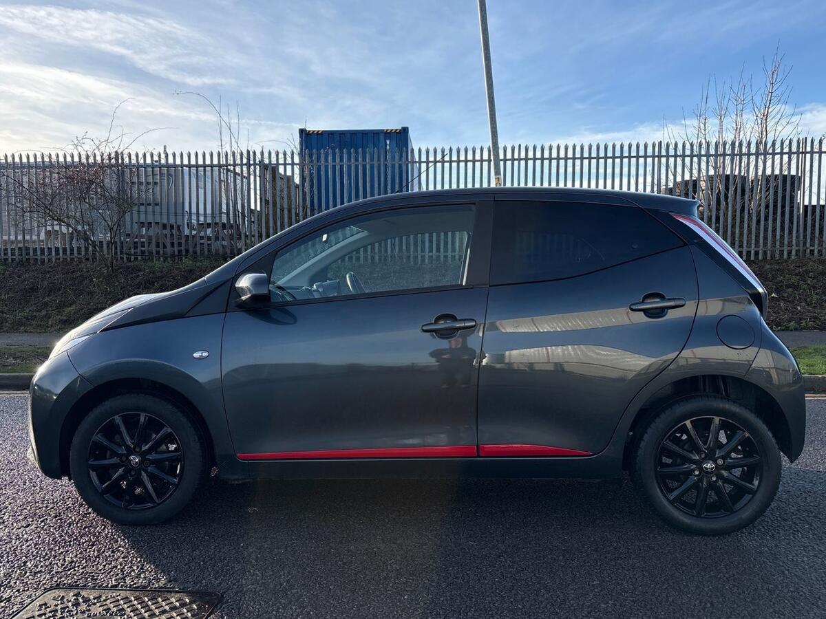 Used Toyota AYGO 2017 for sale - 77359898: Photo 4