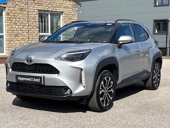 Used Toyota Yaris 2024 for sale - 78232611: Photo