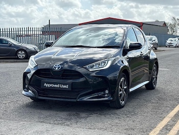 Used Toyota Yaris 2021 for sale - 78021750: Photo