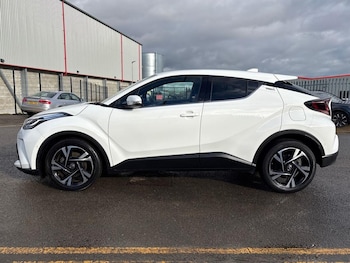 Used Toyota C-HR 2023 for sale - 77480014: Photo