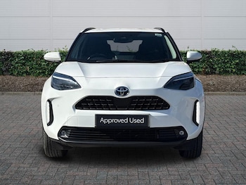 Used Toyota Yaris 2024 for sale - 77941522: Photo