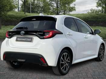 Used Toyota Yaris 2023 for sale - 74058524: Photo