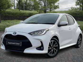 Used Toyota Yaris 2023 for sale - 74058524: Photo