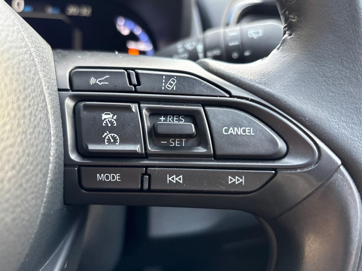 Used Toyota Yaris Cross 2022 for sale - 76800522: Photo 16