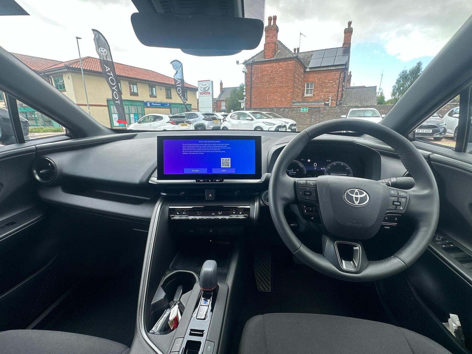 Used Toyota C-HR 2024 for sale - 76500876: Photo 5