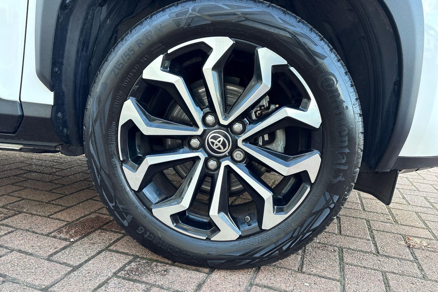 Used Toyota Yaris 2023 for sale - 76190735: Photo 24