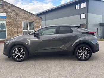 Used Toyota C-HR 2026 for sale - 79822350: Photo