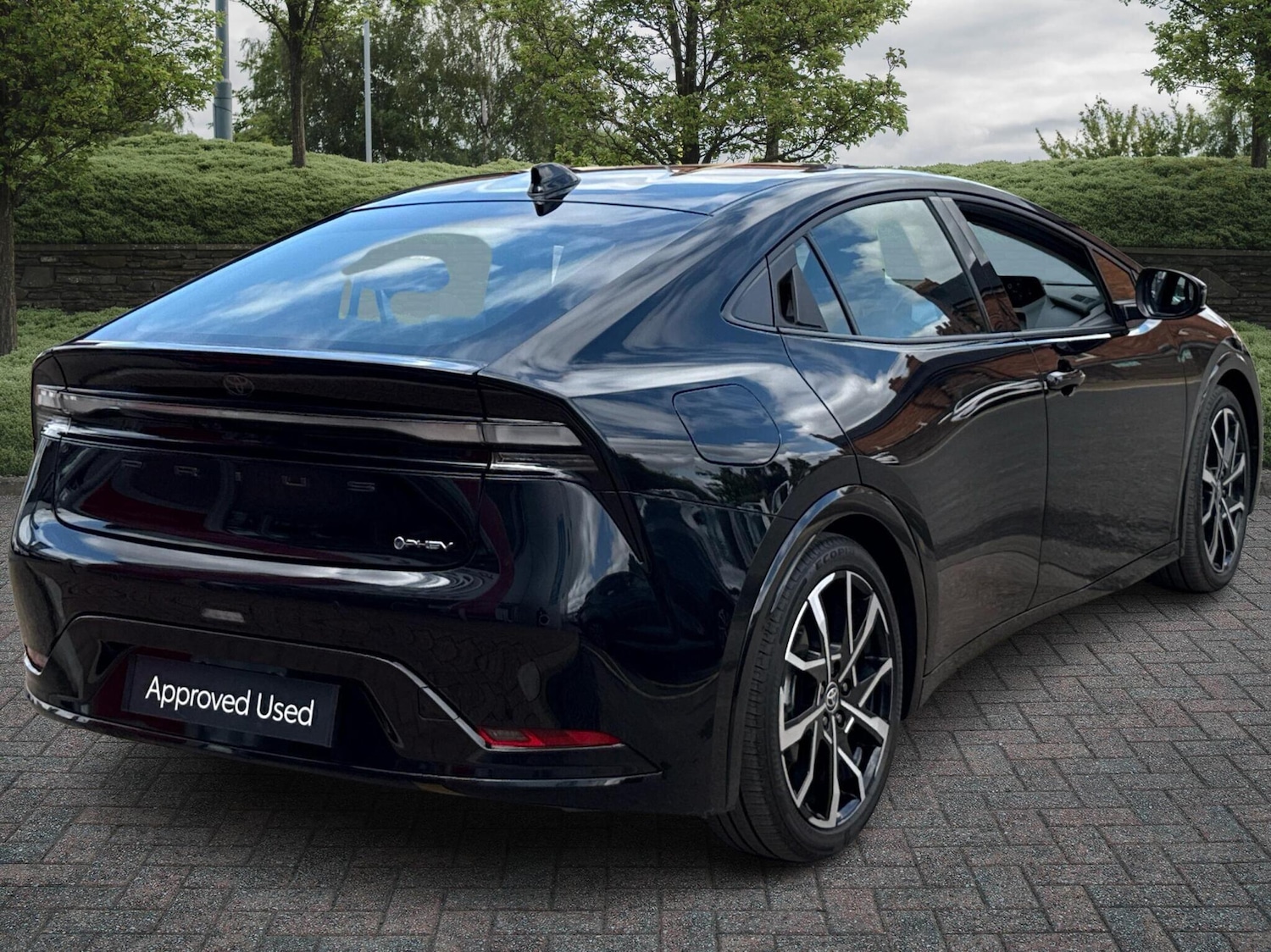 Used Toyota Prius 2024 for sale - 76514461: Photo 2