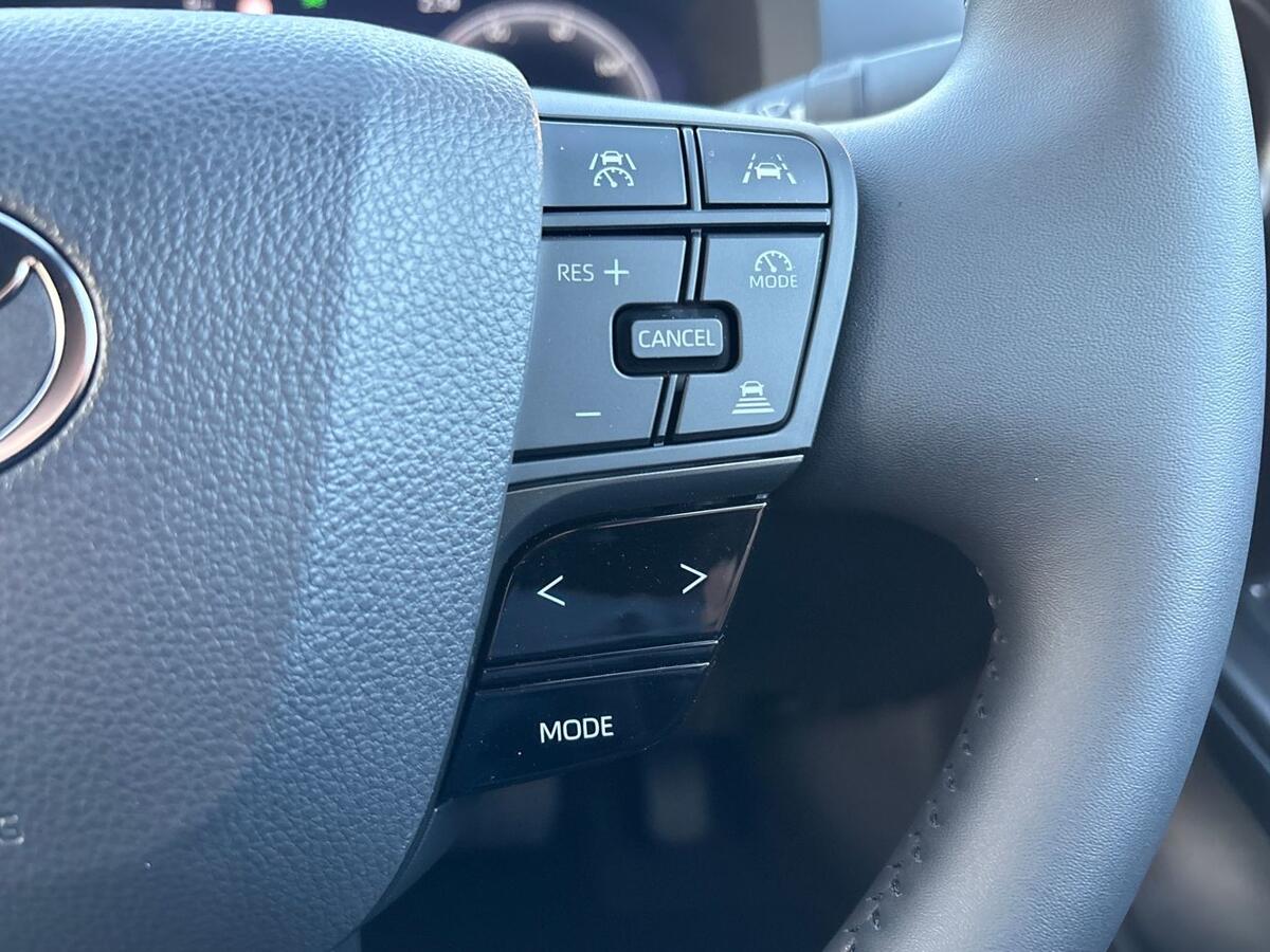 Used Toyota C-HR 2025 for sale - 76647402: Photo 15