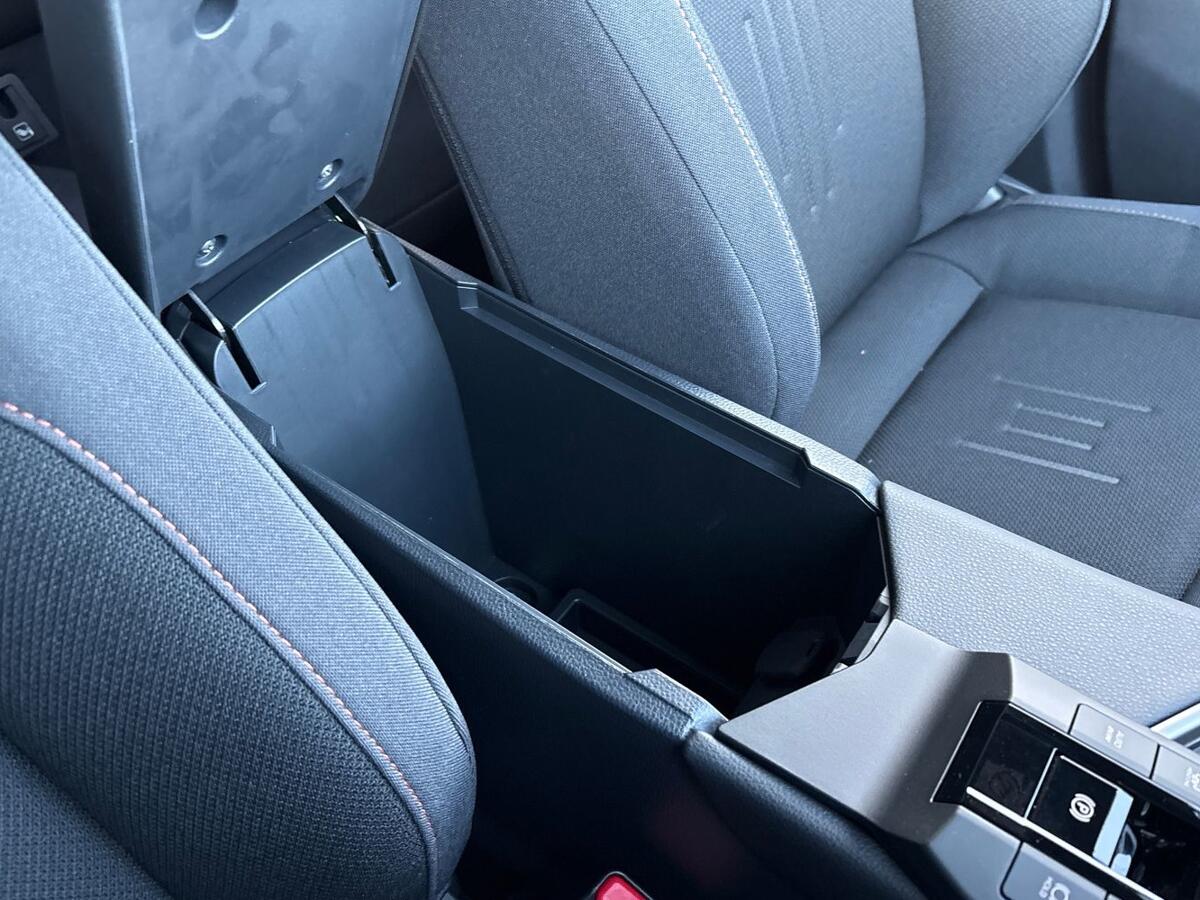 Used Toyota C-HR 2025 for sale - 76647402: Photo 20