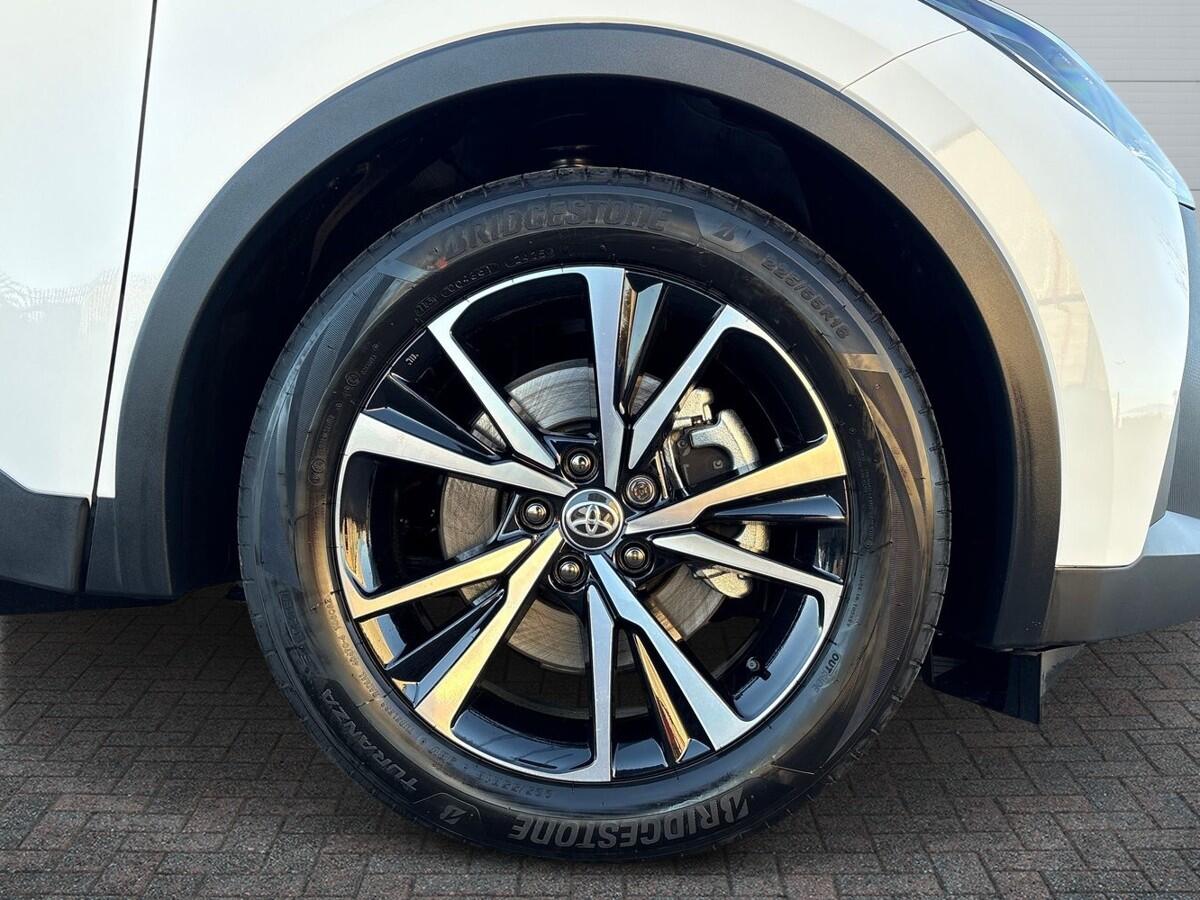 Used Toyota C-HR 2025 for sale - 76647402: Photo 29