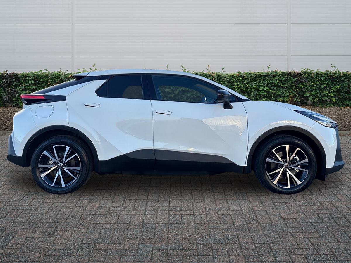 Used Toyota C-HR 2025 for sale - 76647402: Photo 8
