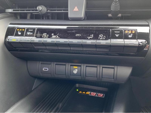 Used Toyota C-HR 2024 for sale - 75416339: Photo 9