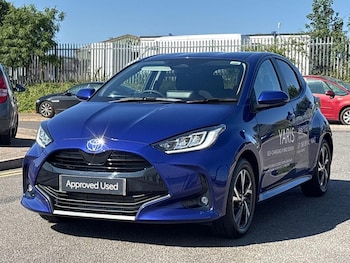 Used Toyota Yaris 2026 for sale - 79035102: Photo