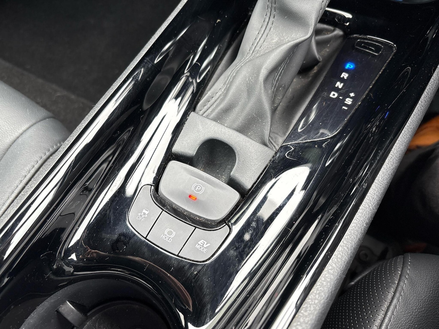 Used Toyota C-HR 2020 for sale - 76410282: Photo 13