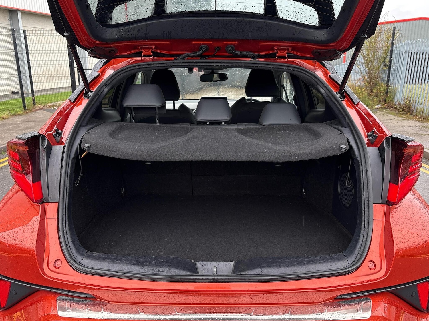 Used Toyota C-HR 2020 for sale - 76410282: Photo 19