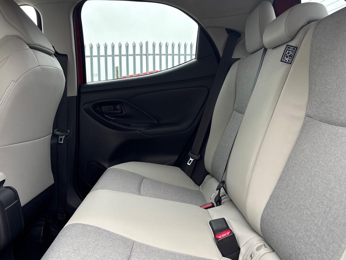 Used Toyota Yaris 2023 for sale - 76800575: Photo 25