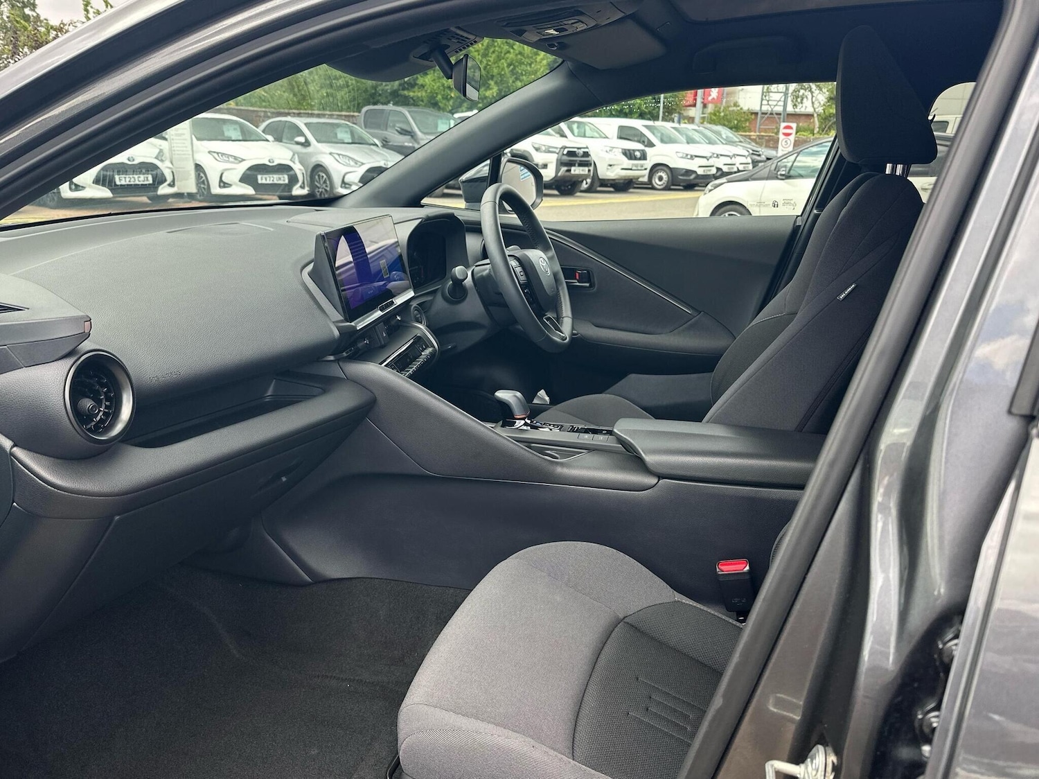 Used Toyota C-HR 2024 for sale - 76888261: Photo 18