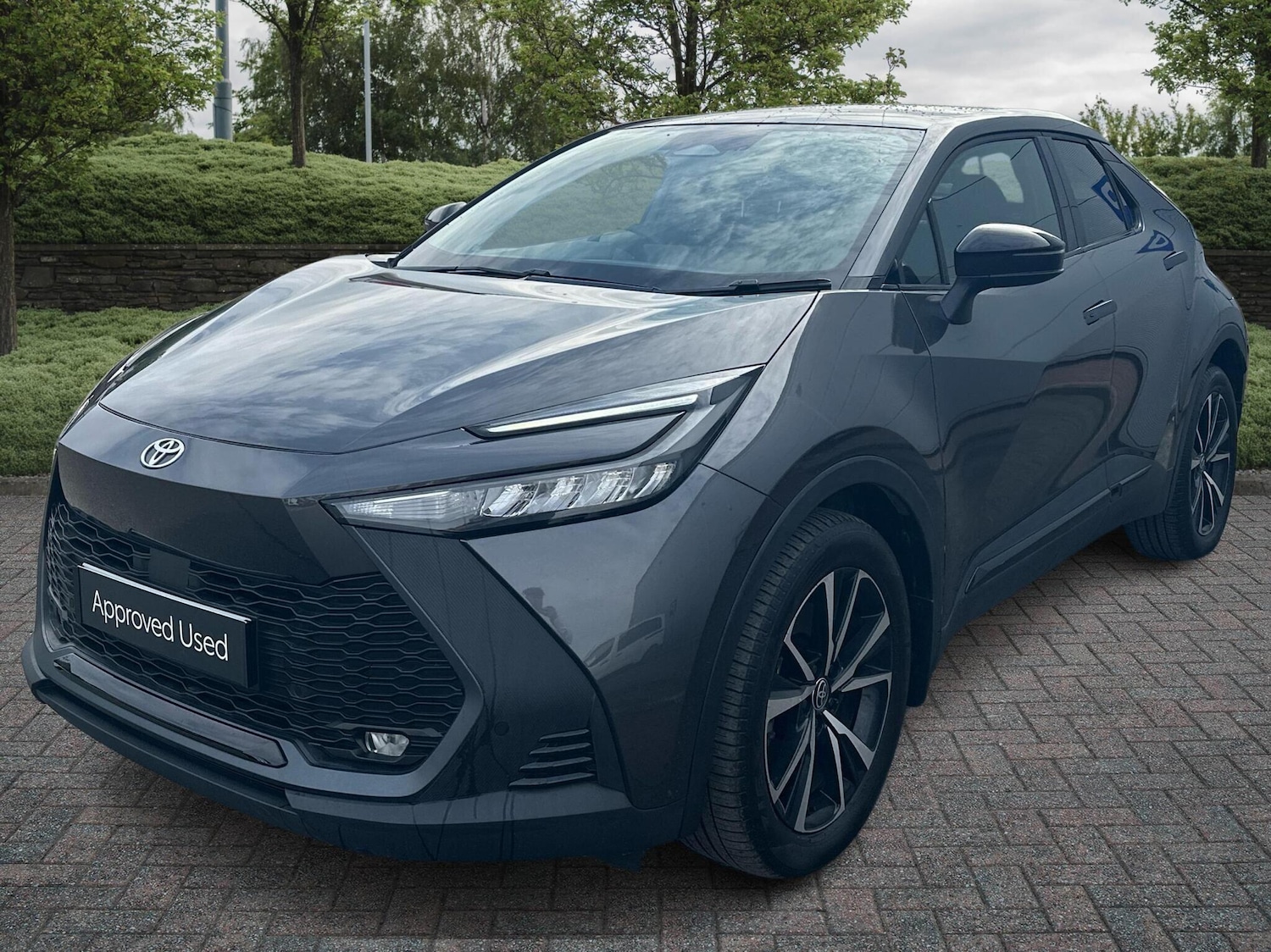 Used Toyota C-HR 2024 for sale - 76888261: Photo 3