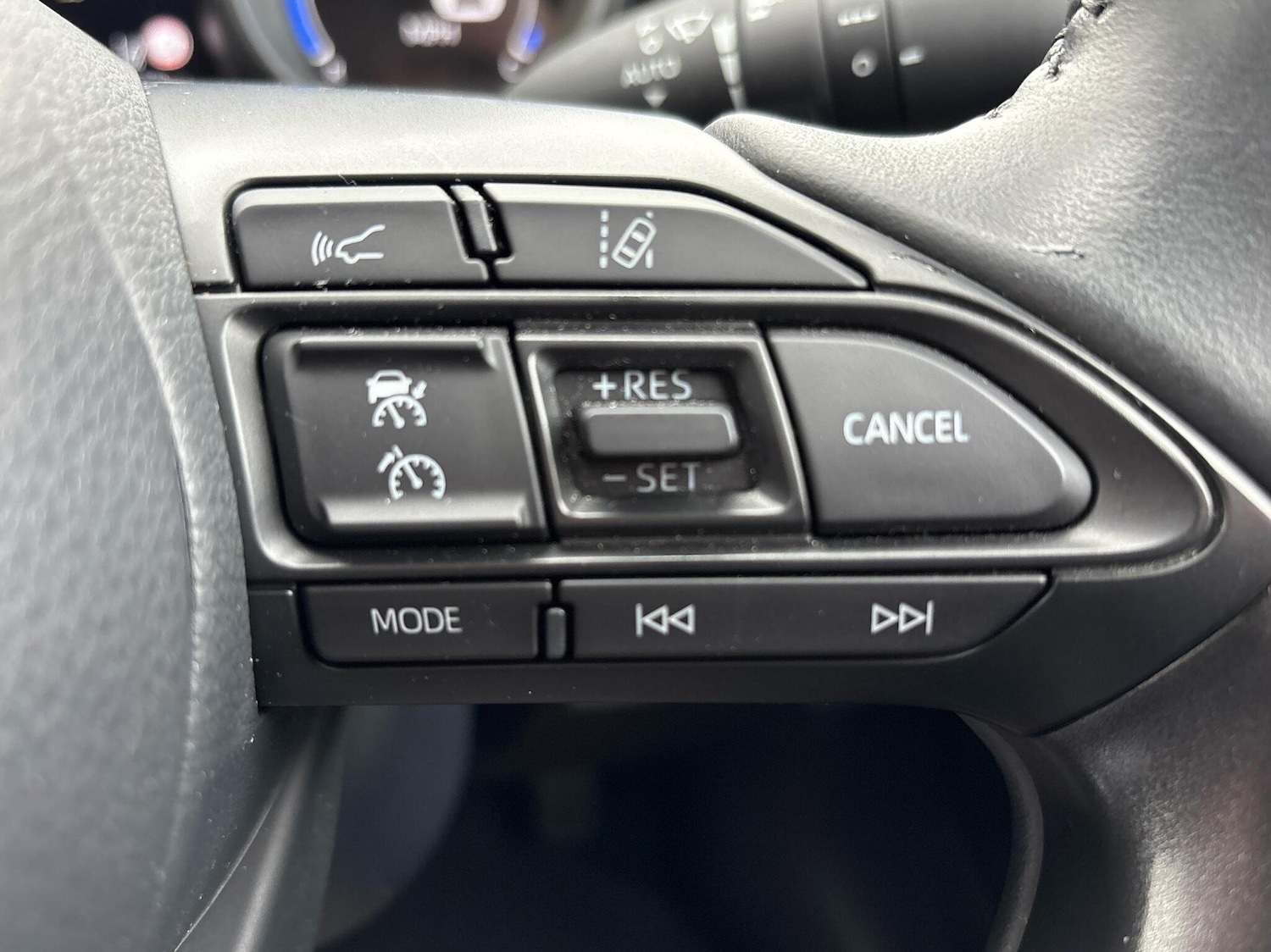 Used Toyota Yaris 2023 for sale - 76372384: Photo 10