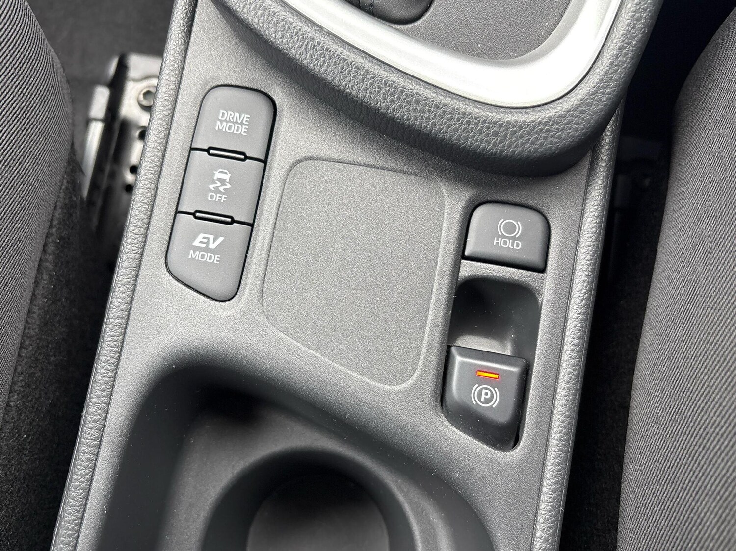 Used Toyota Yaris 2023 for sale - 76372384: Photo 17