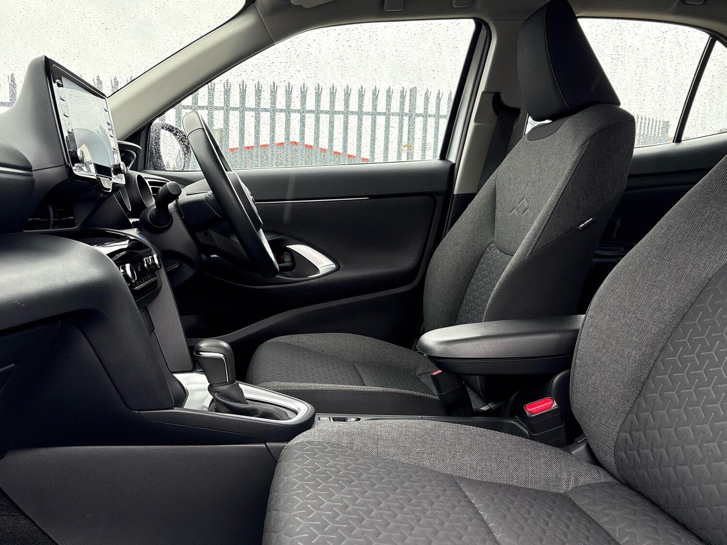 Used Toyota Yaris 2023 for sale - 76372384: Photo 7