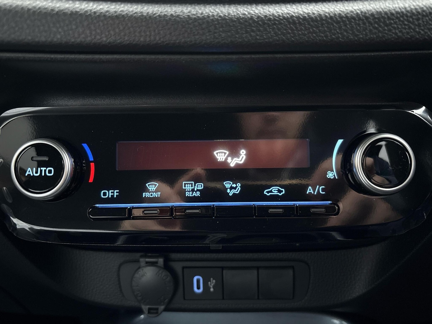 Used Toyota Aygo X 2025 for sale - 76372331: Photo 16