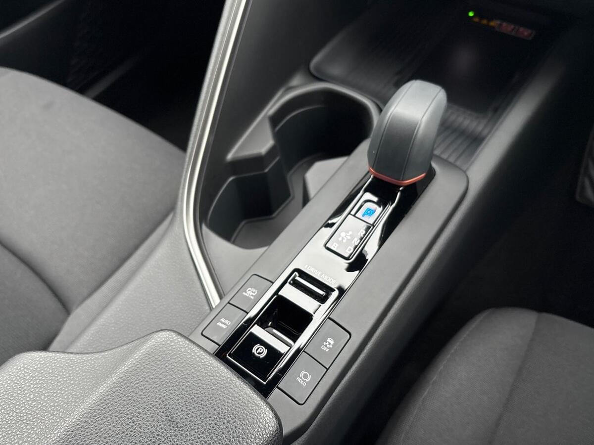 Used Toyota C-HR 2025 for sale - 77280574: Photo 21