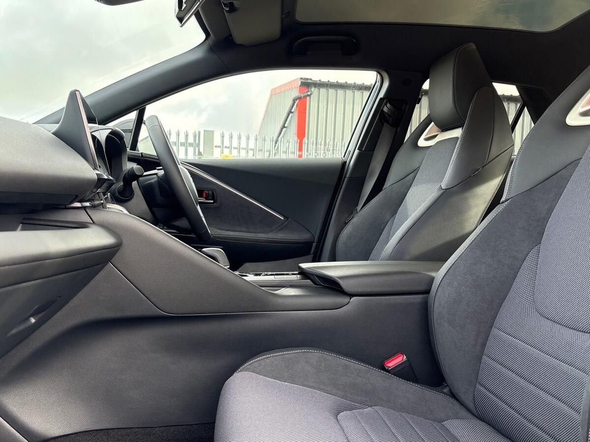 Used Toyota C-HR 2026 for sale - 77627116: Photo 10