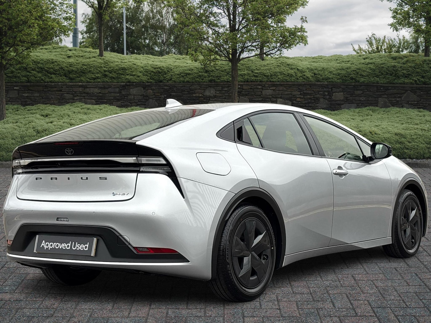 Used Toyota Prius 2025 for sale - 76635334: Photo 2