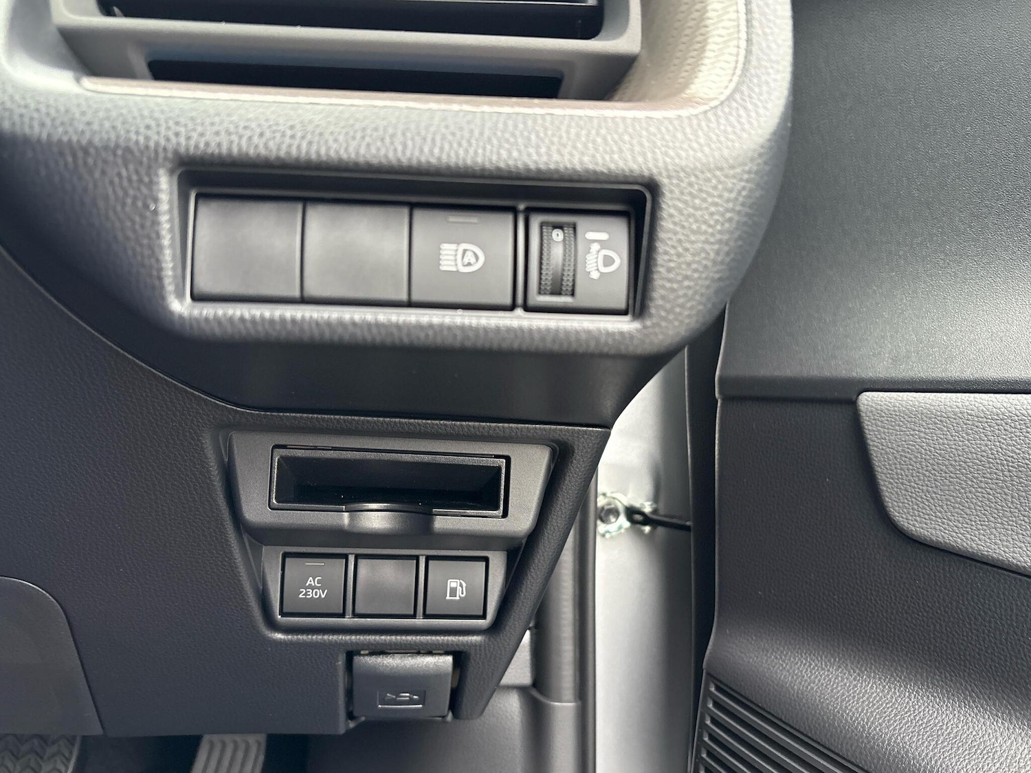 Used Toyota Prius 2025 for sale - 76635334: Photo 23